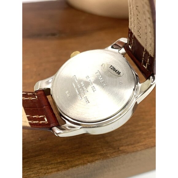 Timex Women's Watch T2N436 Indiglo Quartz Beige Dial Leather Strap 28mm - Picture 6 of 14